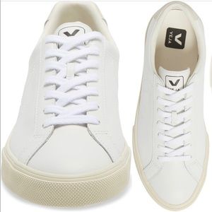 Veja Esplar Sneaker Size 7